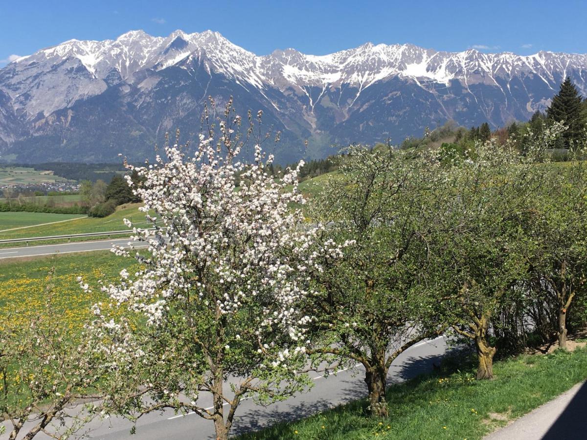 Apartment Wiesenhof - Natur & Weitblick Ueber Innsbruck - Ladestation Fuer Elektroautos Εξωτερικό φωτογραφία