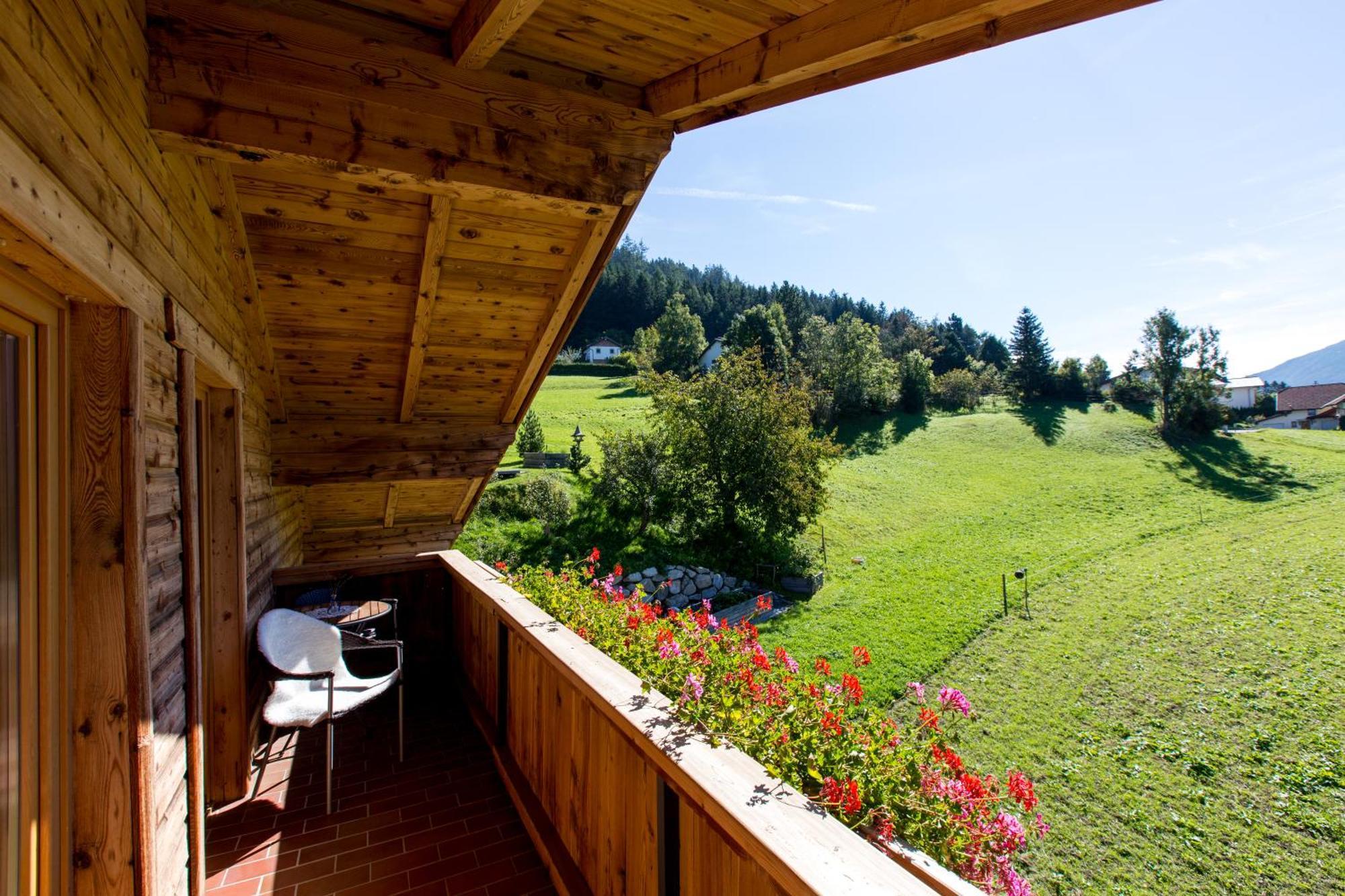 Apartment Wiesenhof - Natur & Weitblick Ueber Innsbruck - Ladestation Fuer Elektroautos Εξωτερικό φωτογραφία